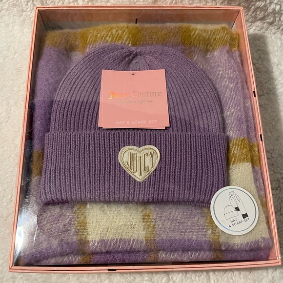 Juicy Couture Accessories - Juicy Couture Hat and Scarf Set Gift Box